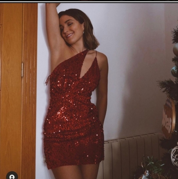 Zara * red velvet sequin dress - Picture 12 of 12